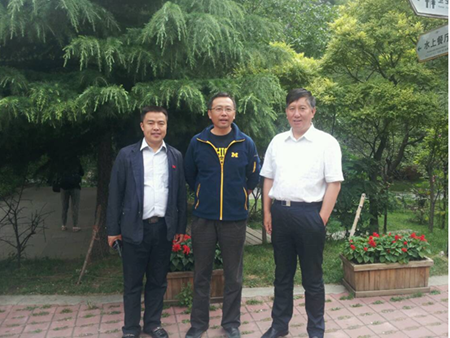 2014年8月6日，九寨沟景区与上海师范大学旅游学院就高峰应急保障标准化工作深度合作.p.png
